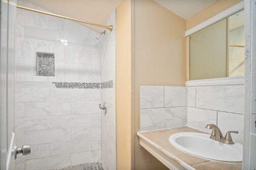 Photo - 1323 Lamar St Unit #2