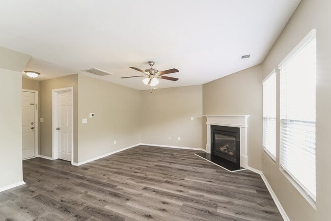 Photo - 3804 Larkhaven Village Dr