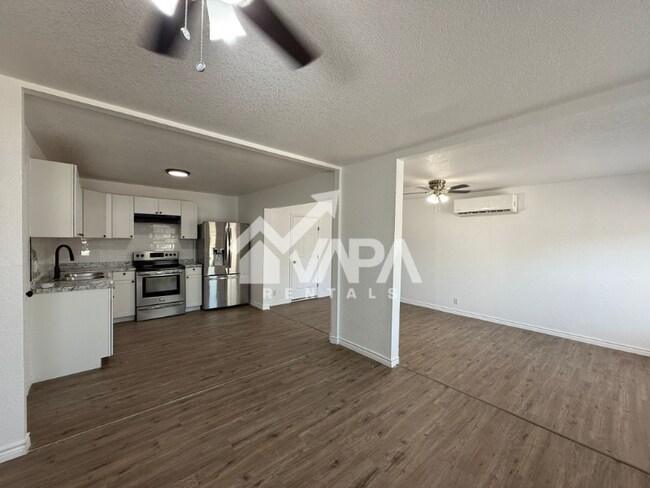 Photo - 5014 Benham Dr