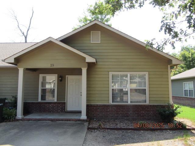 Building Photo - 1410 Robins St Unit 19 Rental