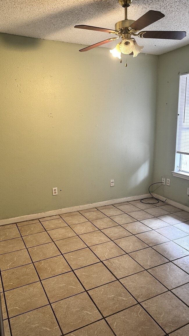 Photo - 3605 Crestbrook Ct