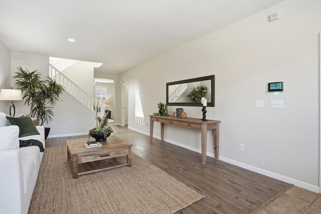 Photo - SPACIOUS & CLEAN 2 STORY, 4 BEDROOM, 2.5 BATH IN NATOMAS