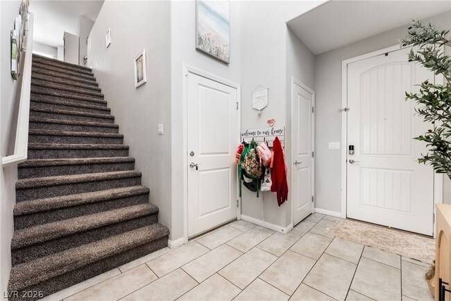 Photo - 7438 Ardenno St