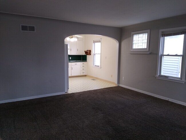 Photo - 108 Monumental St