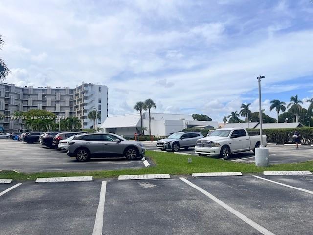 Building Photo - 3475 N Country Club Dr Unit 204