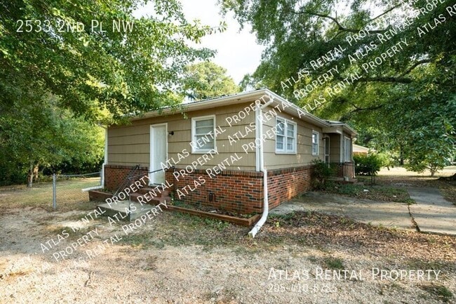 Photo - 2533 2nd Pl NW