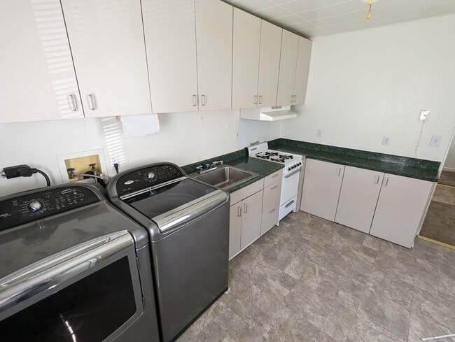 Cocina - 17263 Larimer St