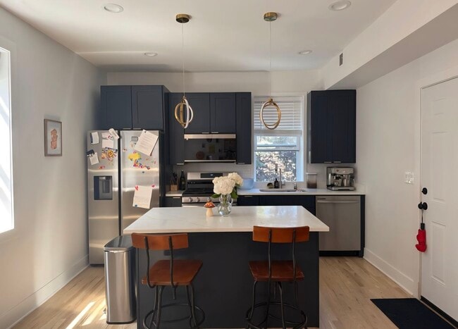 Building Photo - 3346 N Central Park Ave Unit 2S