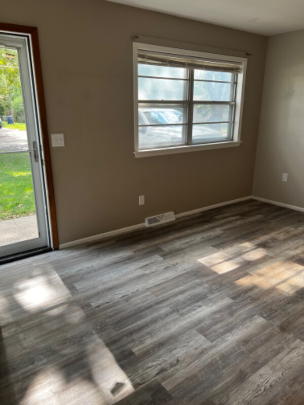 Photo - 3526 S Downtain St