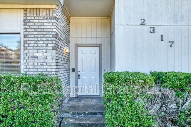 Photo - 2317 Jenson Cir