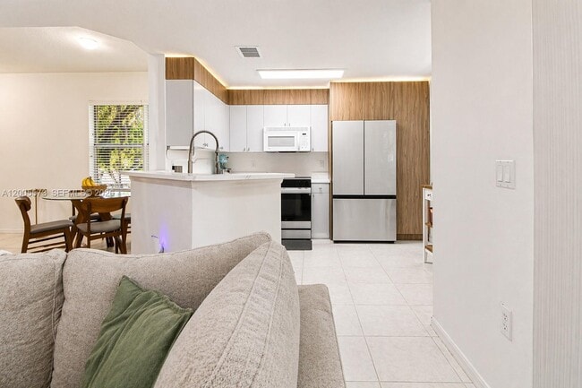 Photo - 8940 NE 8th Ave Unit 1201