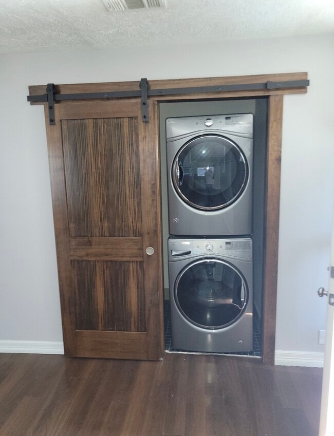 Photo - 6918 Irvington Blvd