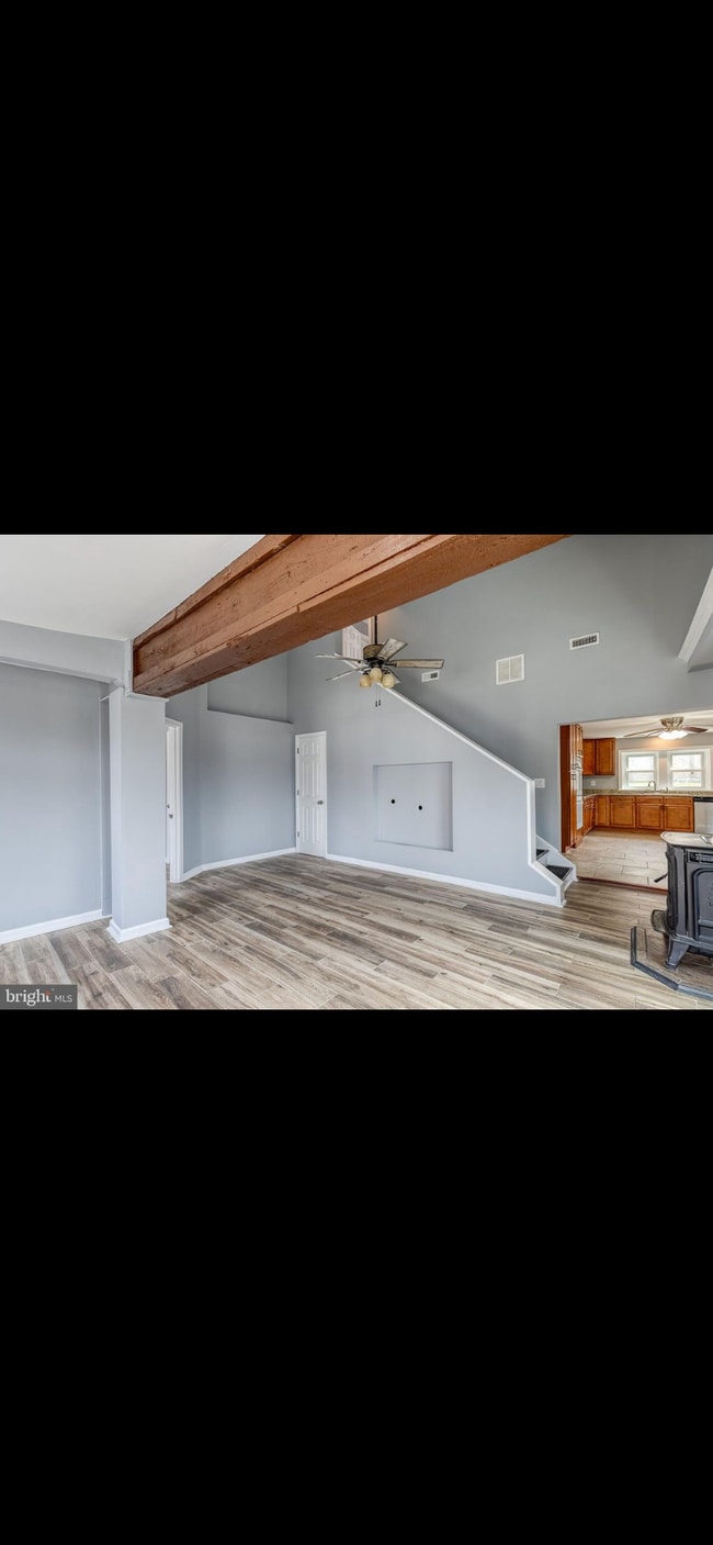 Photo - 9011 Backlick Rd