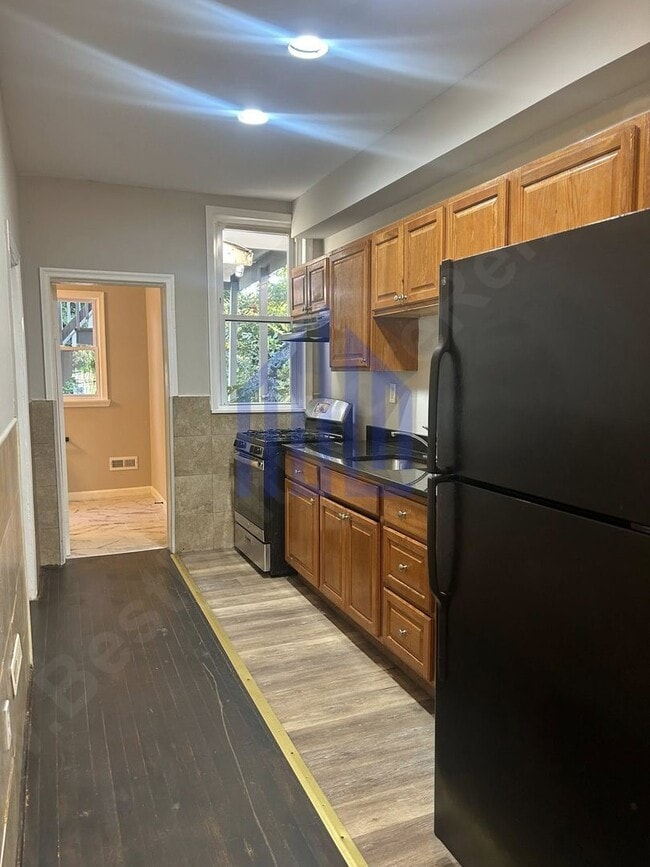 Photo - 2761 Baker St Unit 1