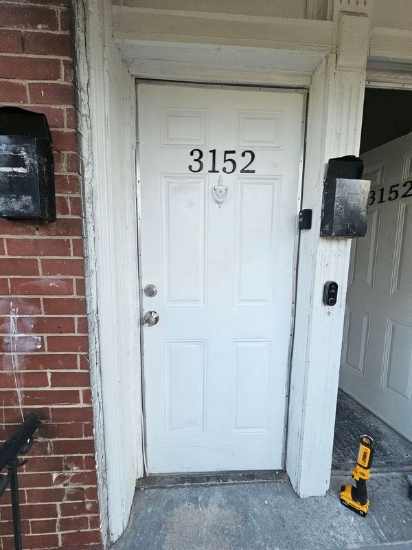 Building Photo - 3152-3154-3154 Winnebago St Unit 3152 1st floor Rental