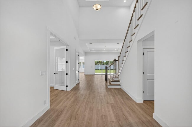 Photo - 9288 Crestview Cir