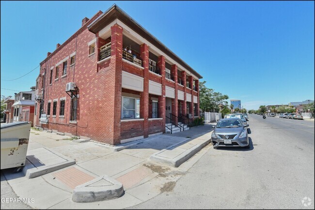 Building Photo - 1030 Wyoming Ave Rental