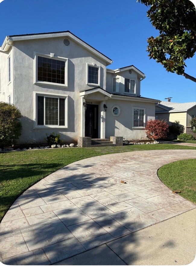 Building Photo - 7939 Denrock Ave