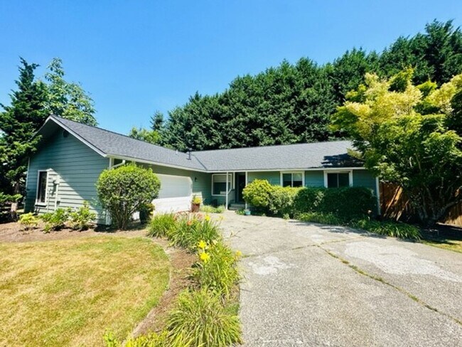 Building Photo - 3bd/2ba Duvall House