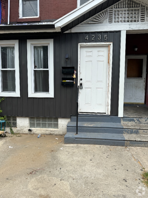 Building Photo - 4235 Mantua Ave Rental