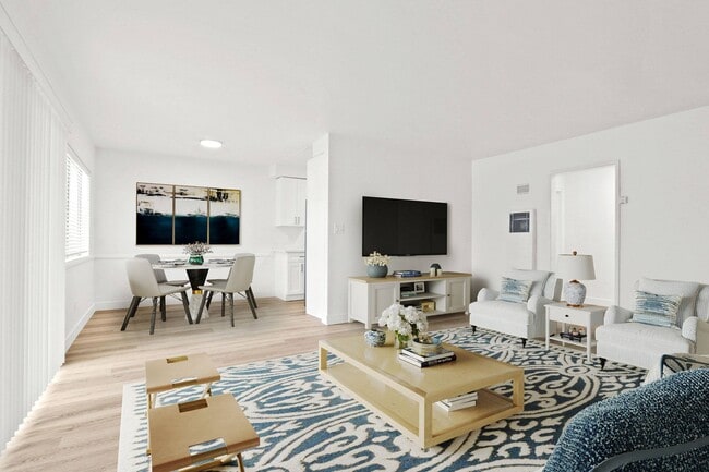 Photo - 343 Palos Verdes