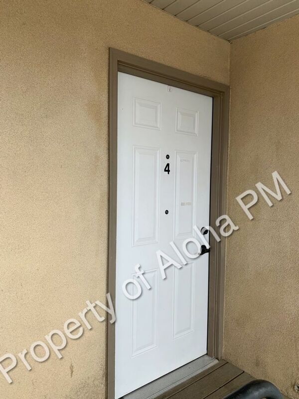 Photo - 1031 W Pine Ave