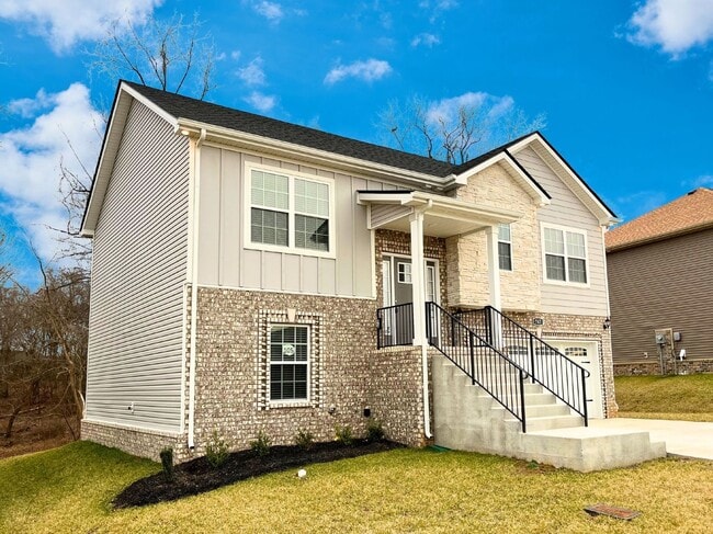 Photo - Welcome To Clarksville!