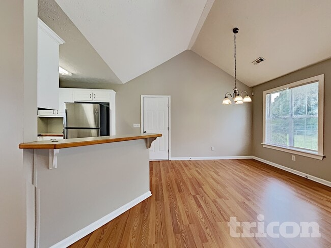 Photo - 195 Falcon Ridge Dr