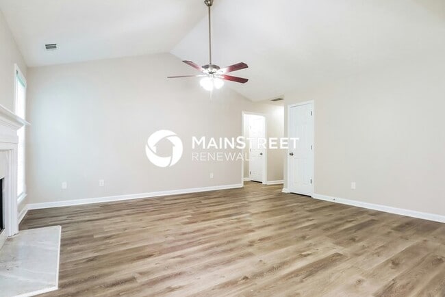 Photo - 3 Bedroom Pet-Friendly Home in Covington, GA with Main Street Renewal