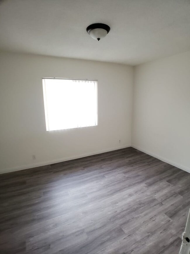 Photo - 13129 Oxnard St Unit 18