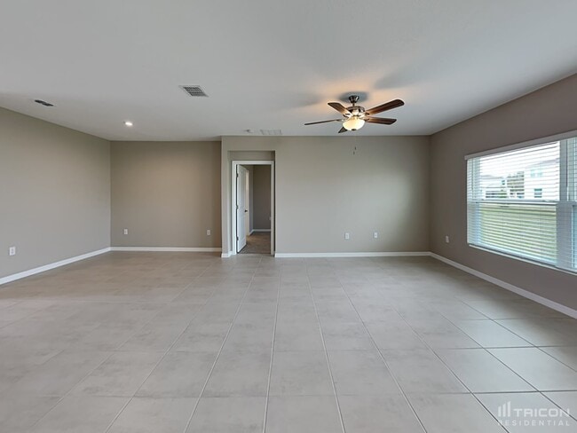 Photo - 212 Garnet Ave