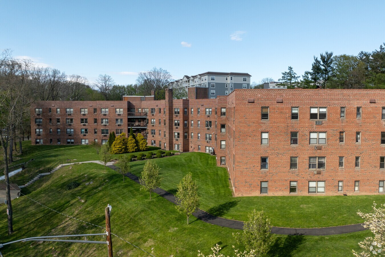 Photo - Oakdale Manor