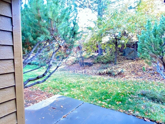 Photo - 2769 NE Mesa Ct Unidad 2