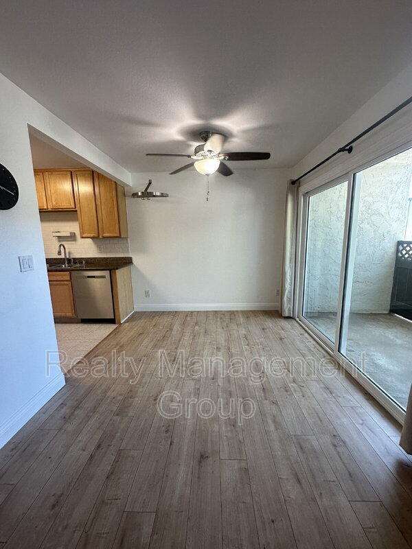 3535 Madison Ave Unidad 227