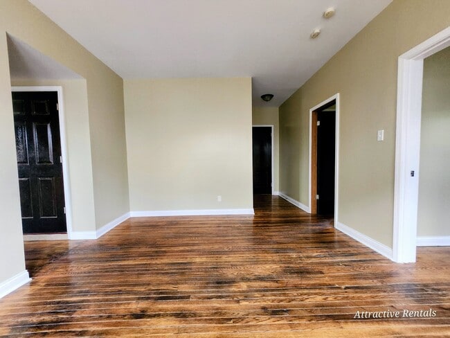 Photo - 5467 W Augusta Blvd Unit 2