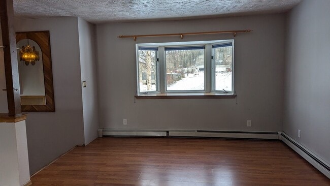 1235 Airline Dr Unit A