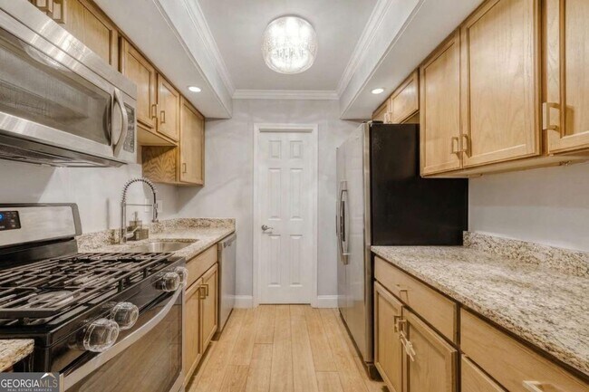 Photo - 6851 Roswell Rd Unit A5