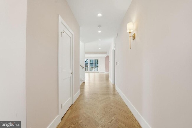 Photo - 1618 N Danville St