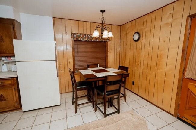 Photo - 165 E White Mountain Blvd