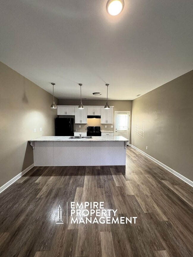 Photo - 216 Fern Bank Dr Unit B