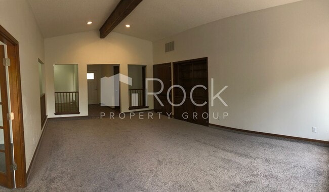 Photo - Large 3-Bedroom with Vaulted Ceilings