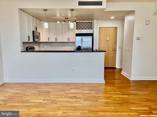 Photo - 111 S 15th St Unit P206