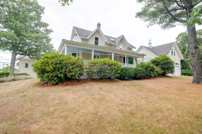 Photo - 1235 Shore Rd