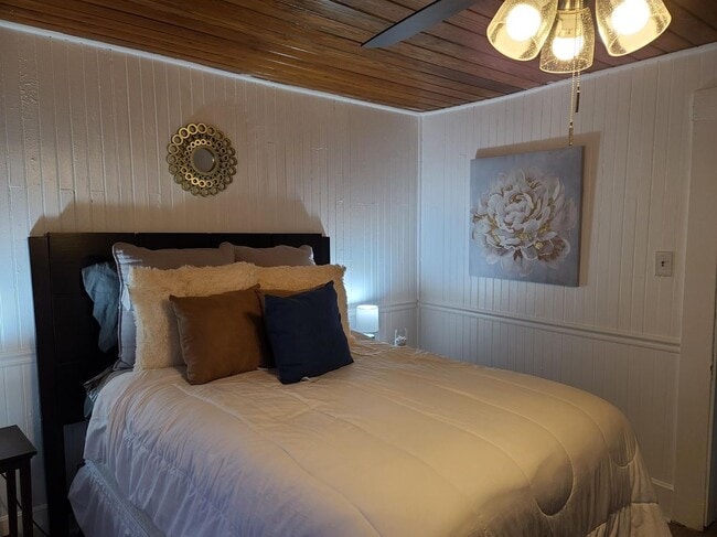 Photo - 904 Park Ave