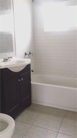 Photo - 856-858 S Gregory St