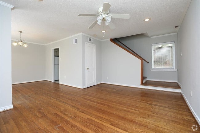 Building Photo - 1820 Binz St Unit 4 Rental