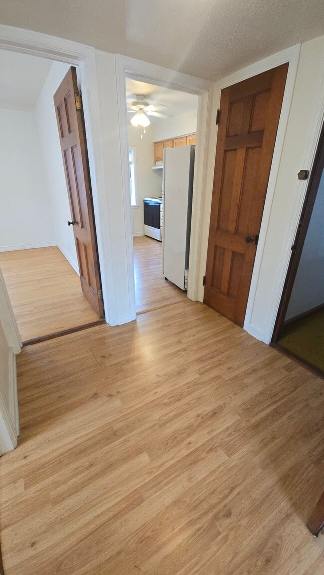 Photo - 2311 N 91st St Unidad 4