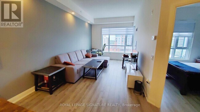 Photo - 2800 Keele St Unit 610