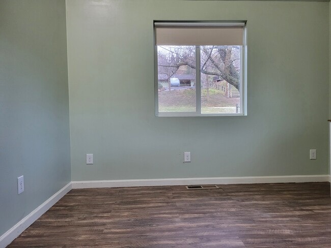 Photo - 26801 Columbia Way