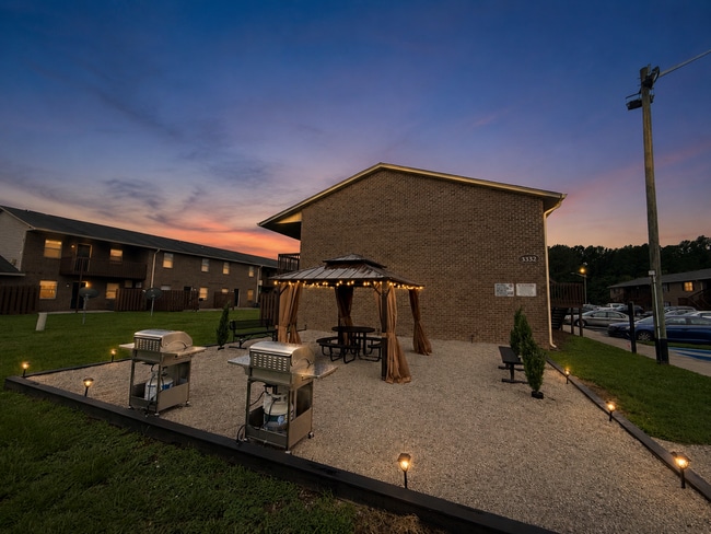Boulevard West Apartments